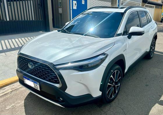 TOYOTA COROLLA CROSS 1.8 VVT-I HYBRID FLEX XRX CVT TOYOTA COROLLA CROSS 1.8 VVT-I HYBRID FLEX XRX CVT
